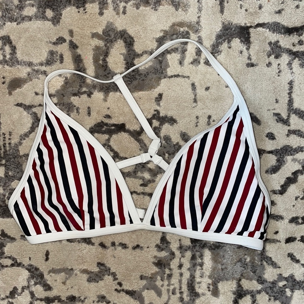 💃🏼 A&F Bikini Top 💃🏼